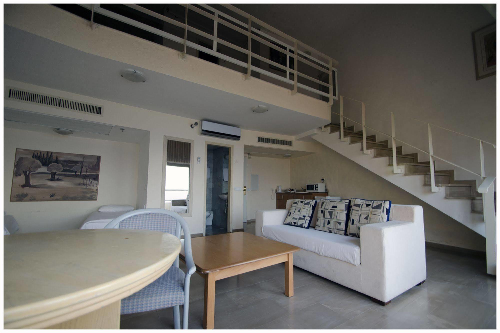 Hotel Blue Weiss Netanya Extérieur photo